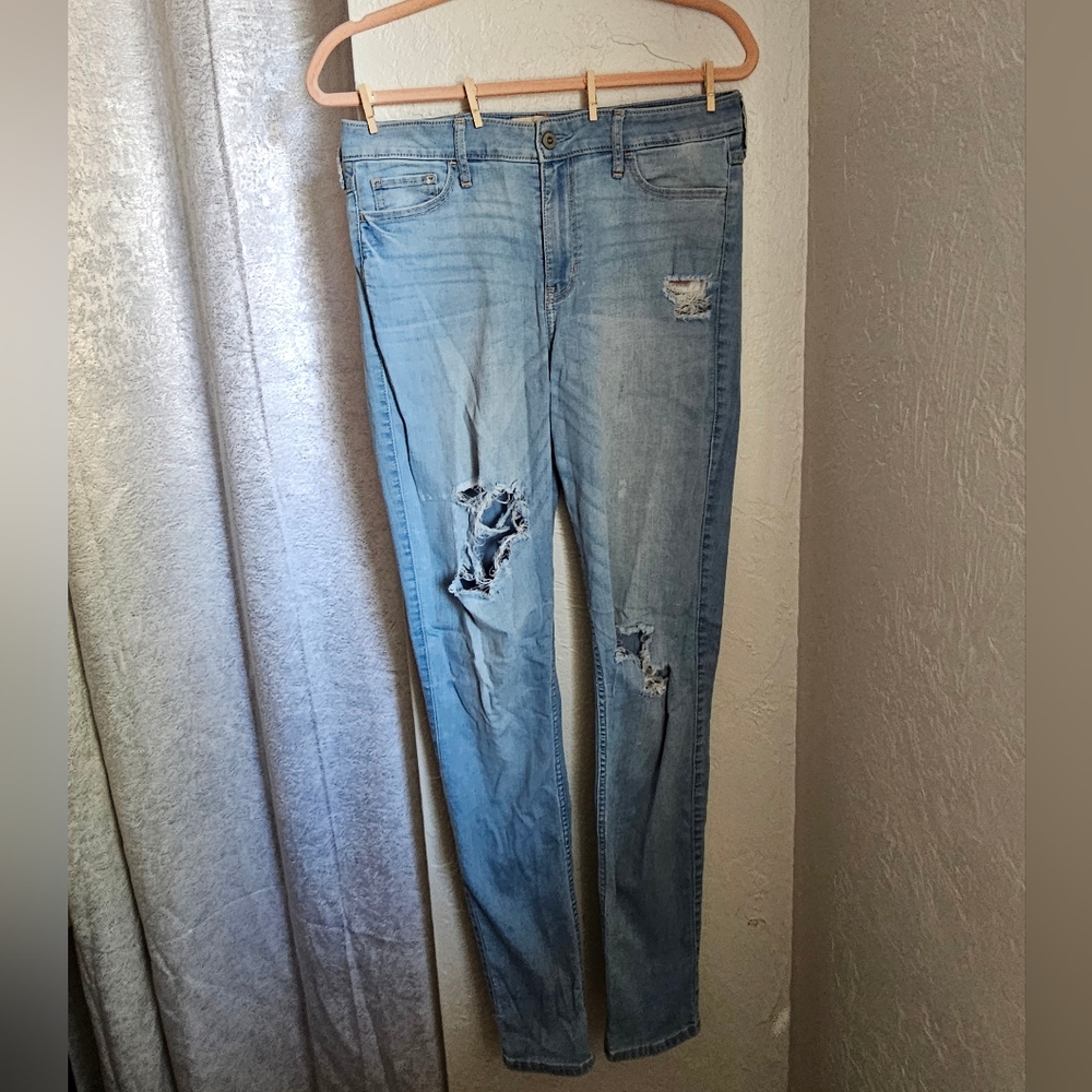 Hollister High-rise super skinny jeans size 9 long